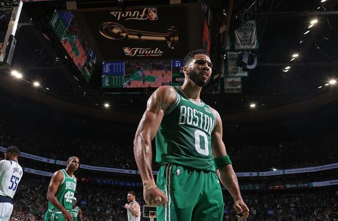 压在前面 压在前面